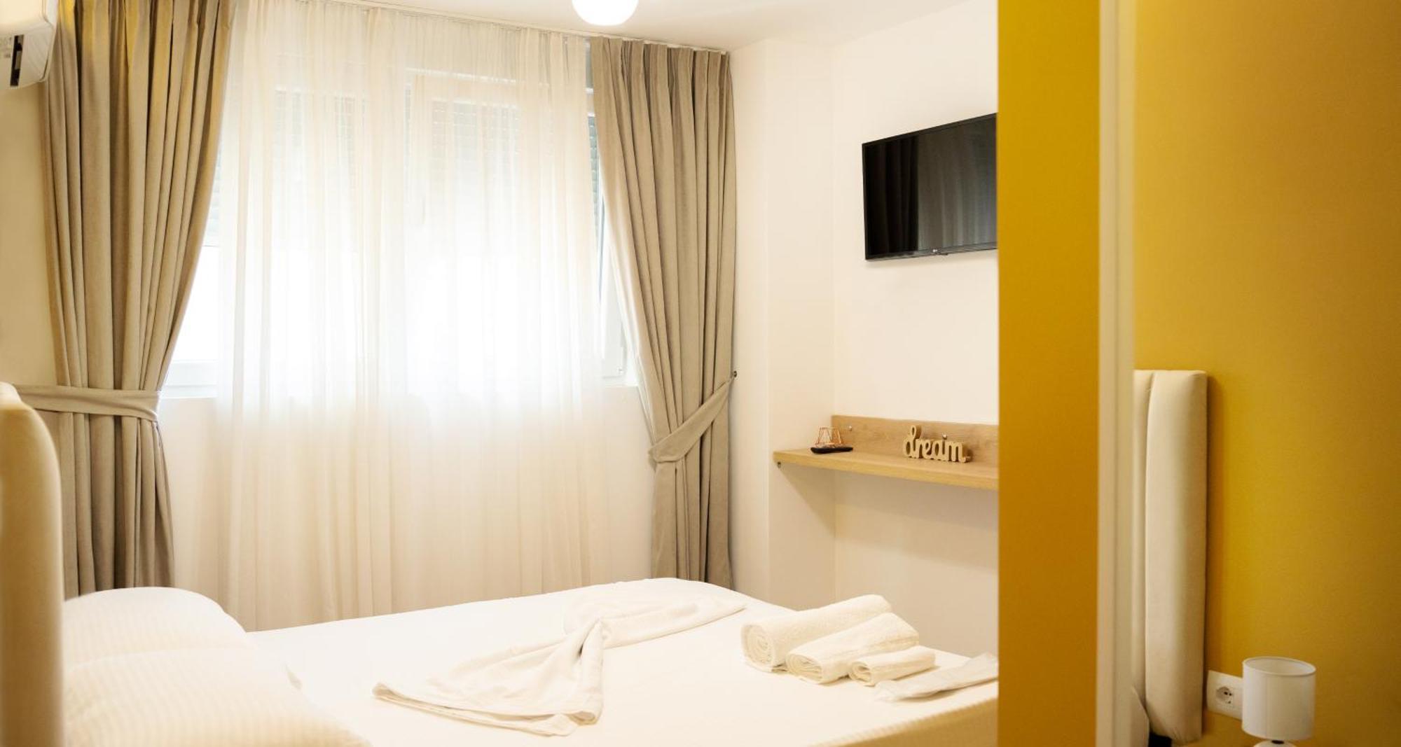 Hotel Luris Golem  Ngoại thất bức ảnh