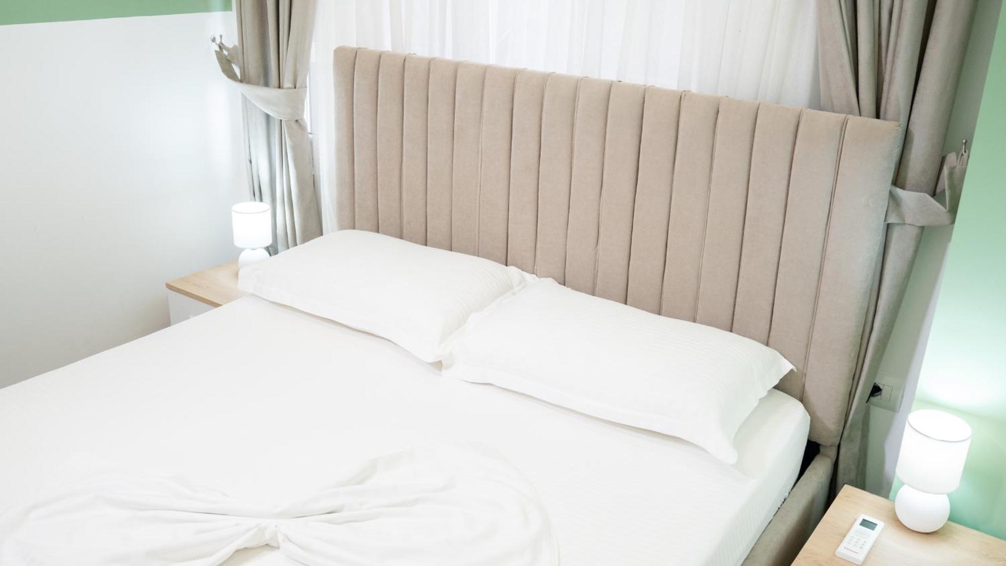 Hotel Luris Golem  Ngoại thất bức ảnh